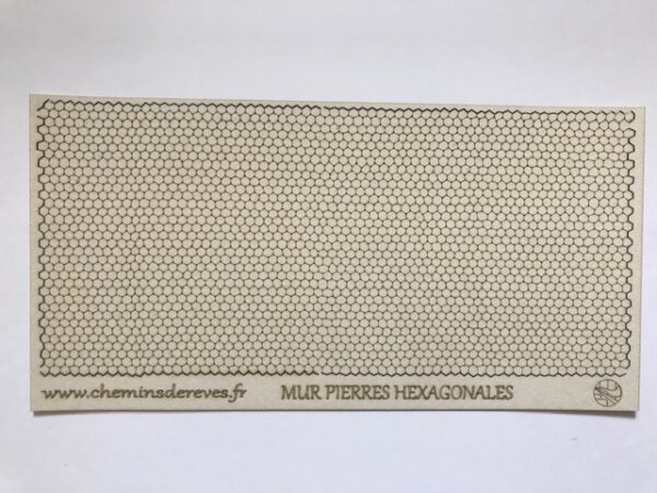 Mur en pierres hexagonales